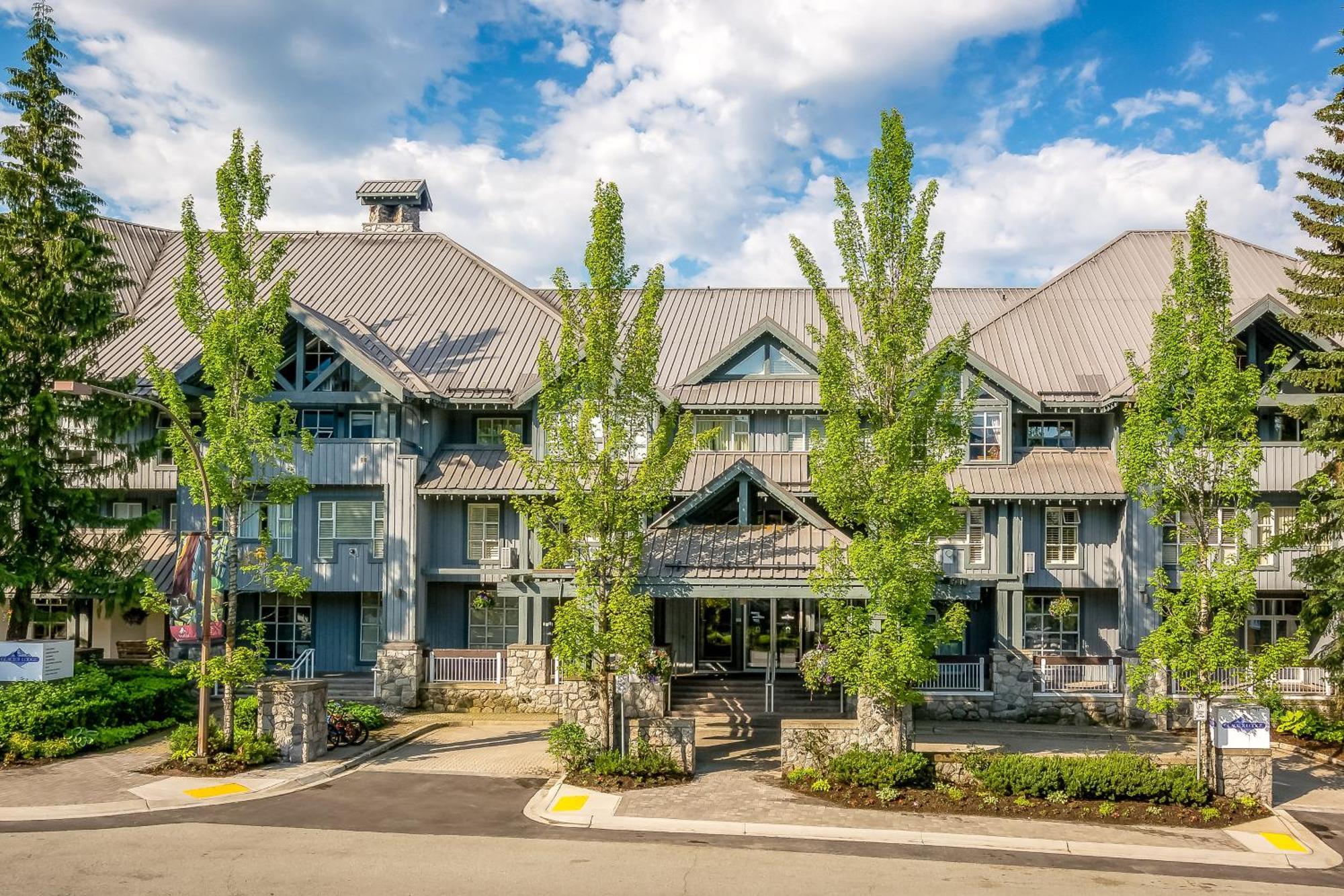 Glacier Lodge Уистлер Экстерьер фото