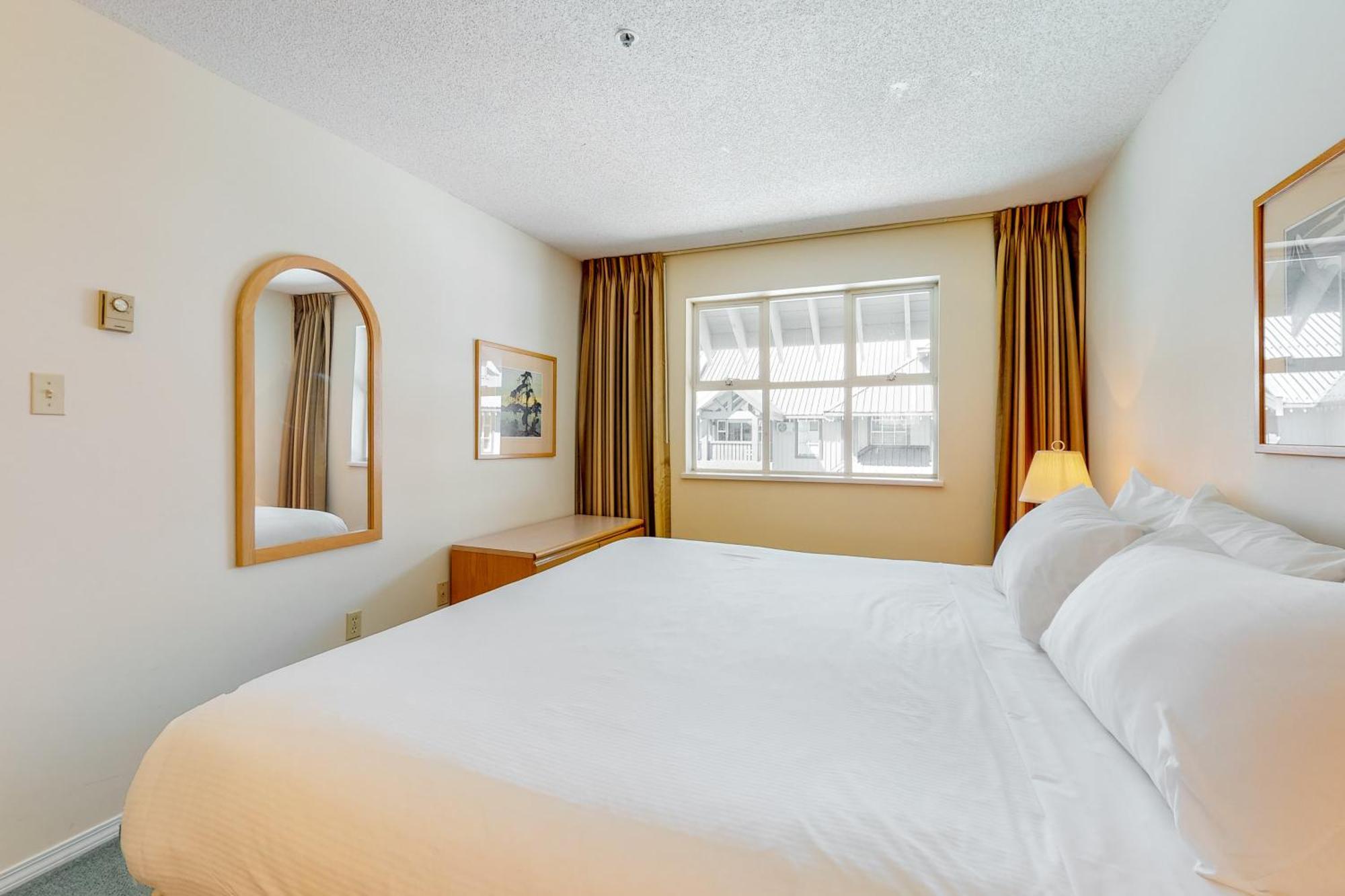 Glacier Lodge Уистлер Номер фото
