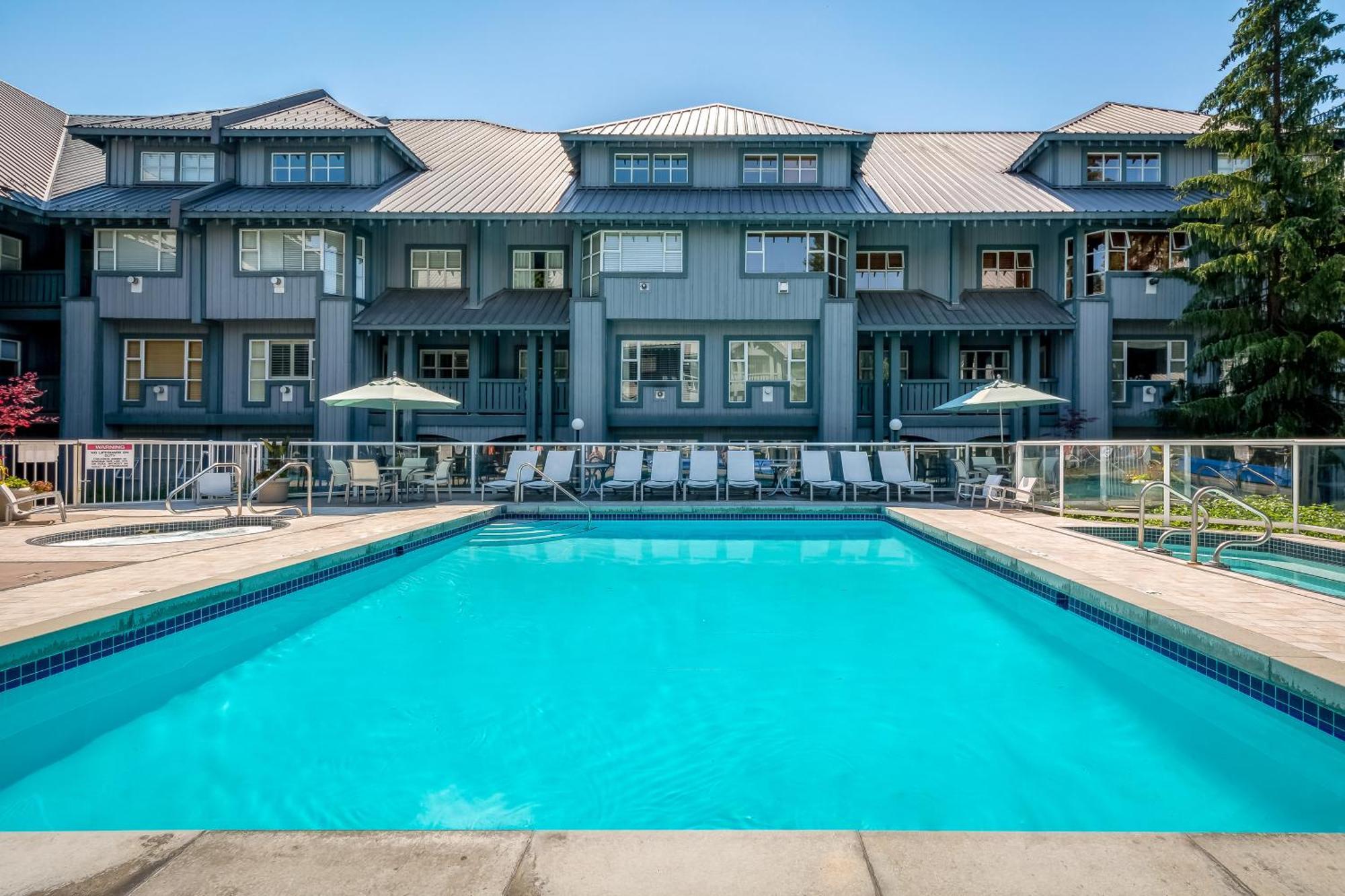 Glacier Lodge Уистлер Номер фото