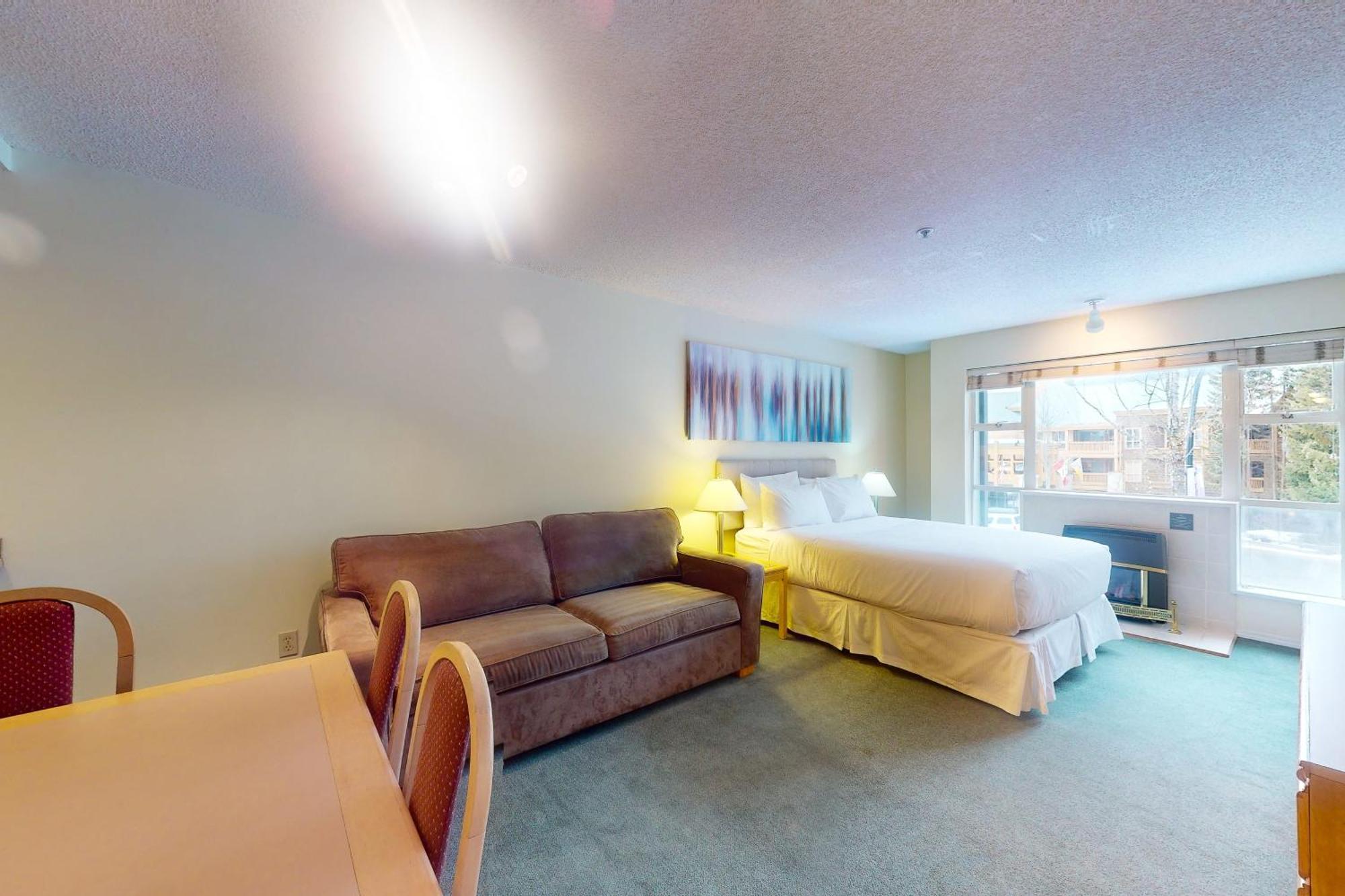 Glacier Lodge Уистлер Номер фото